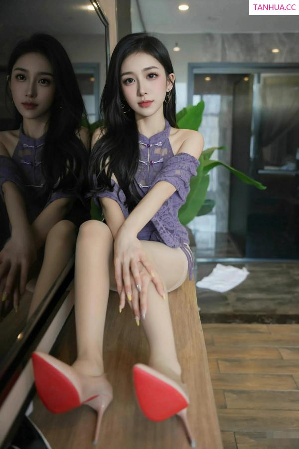   [XiuRen]高清写真图 2025.09.24 No.10801 小阿娇Gill 白色丝袜第24张图片